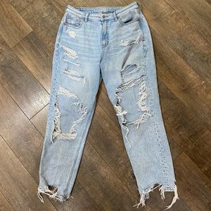 American Eagle Mom Jeans
